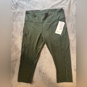 Lululemon Fast and Free High-Rise Crop 19" *7 Pocket Size 14 Rainforest Green
